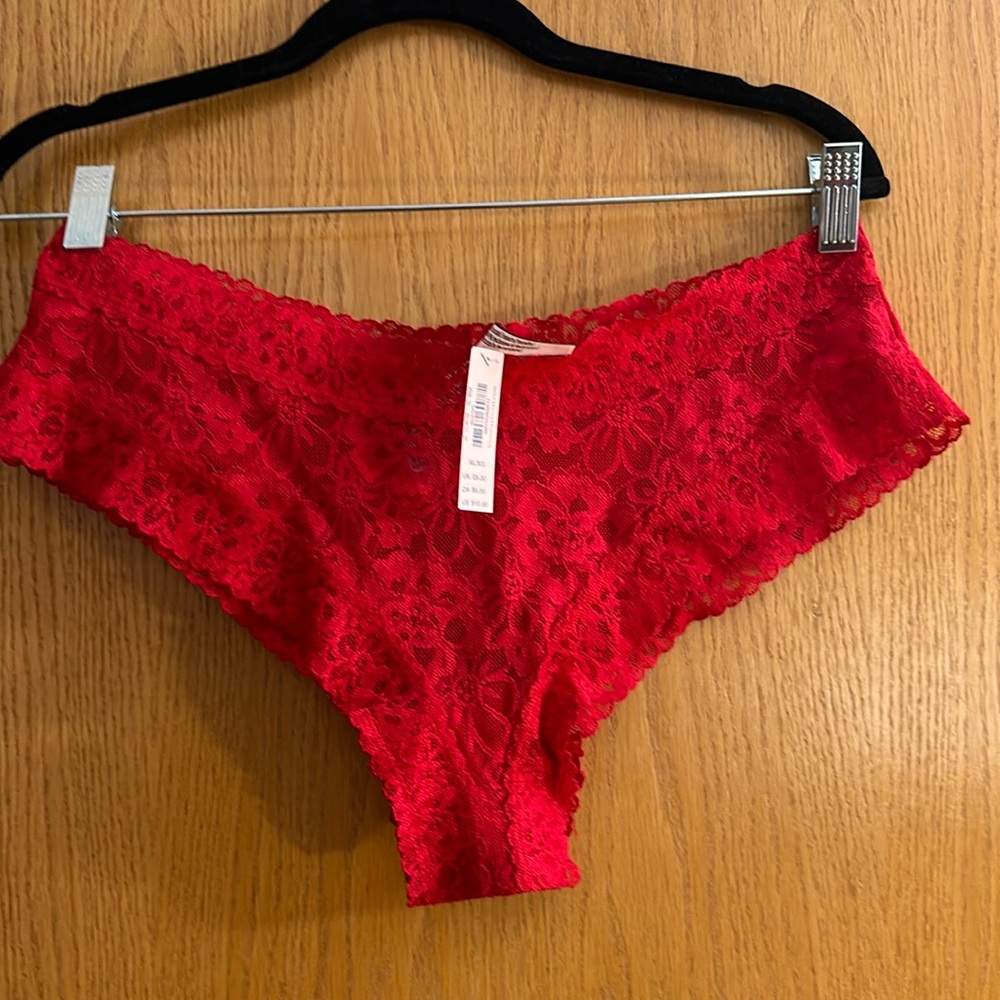 Victoria secret cheekie panty NWT
